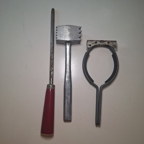 Vintage Kitchen Utensils Jar Opener Knife Sharpener Meat Hammer Tenderizer Can - Picture 11 of 11